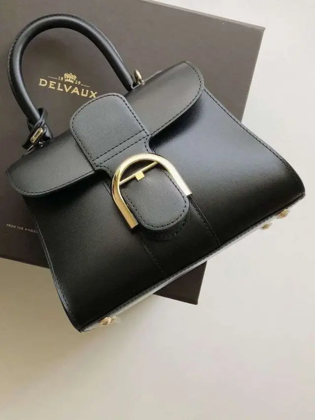 best quiet luxury bags story