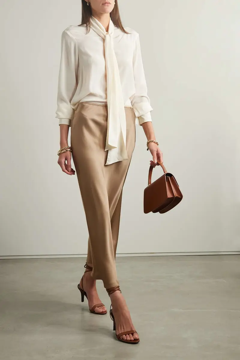 Loro Piana Simona silk-satin midi skirt