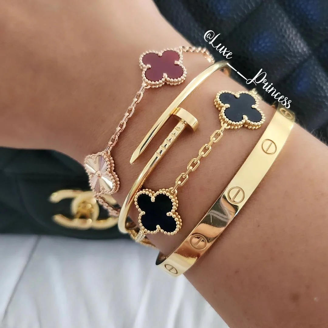 Van Cleef Arpels Alhambra