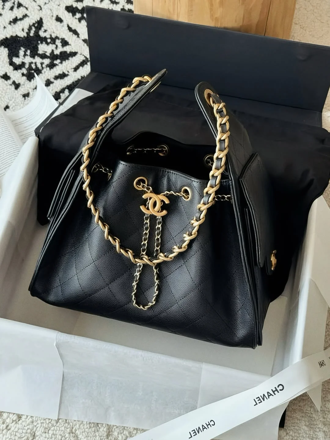 Top 5 it-bags that defined 2025