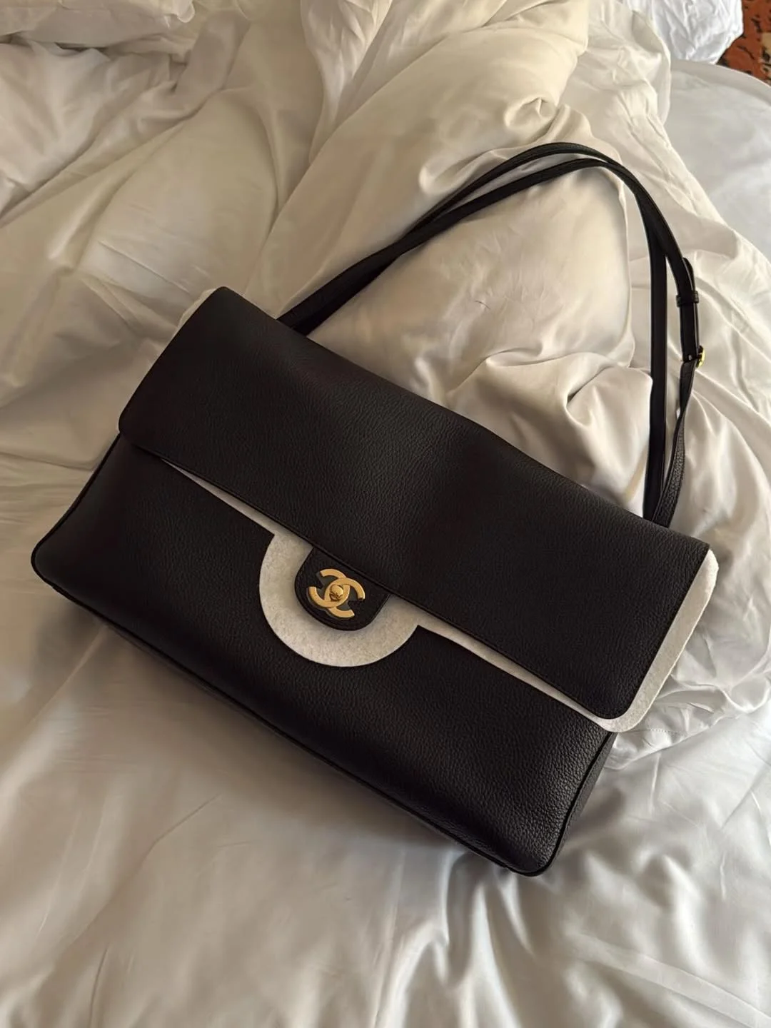 chanel soft maxi flap