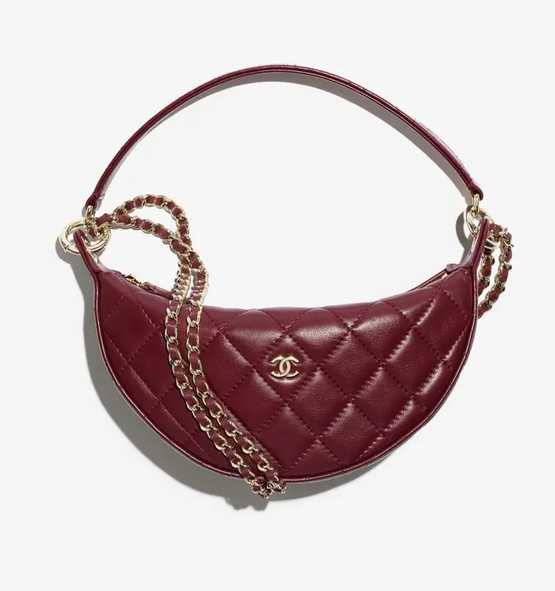 chanel clutch with chain ss26 pre-collection