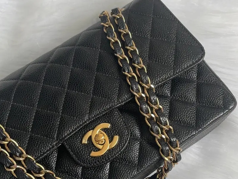 how to spot a fake Chanel Bag: 10 expert tips