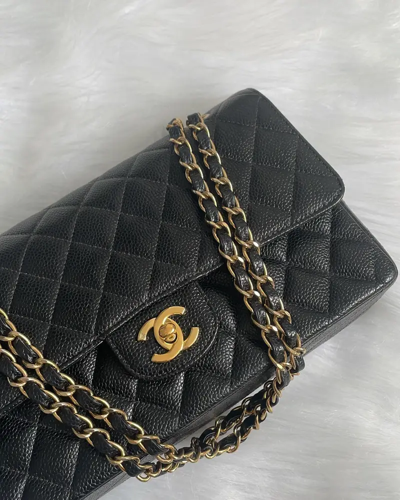 how to spot a fake Chanel Bag: 10 expert tips