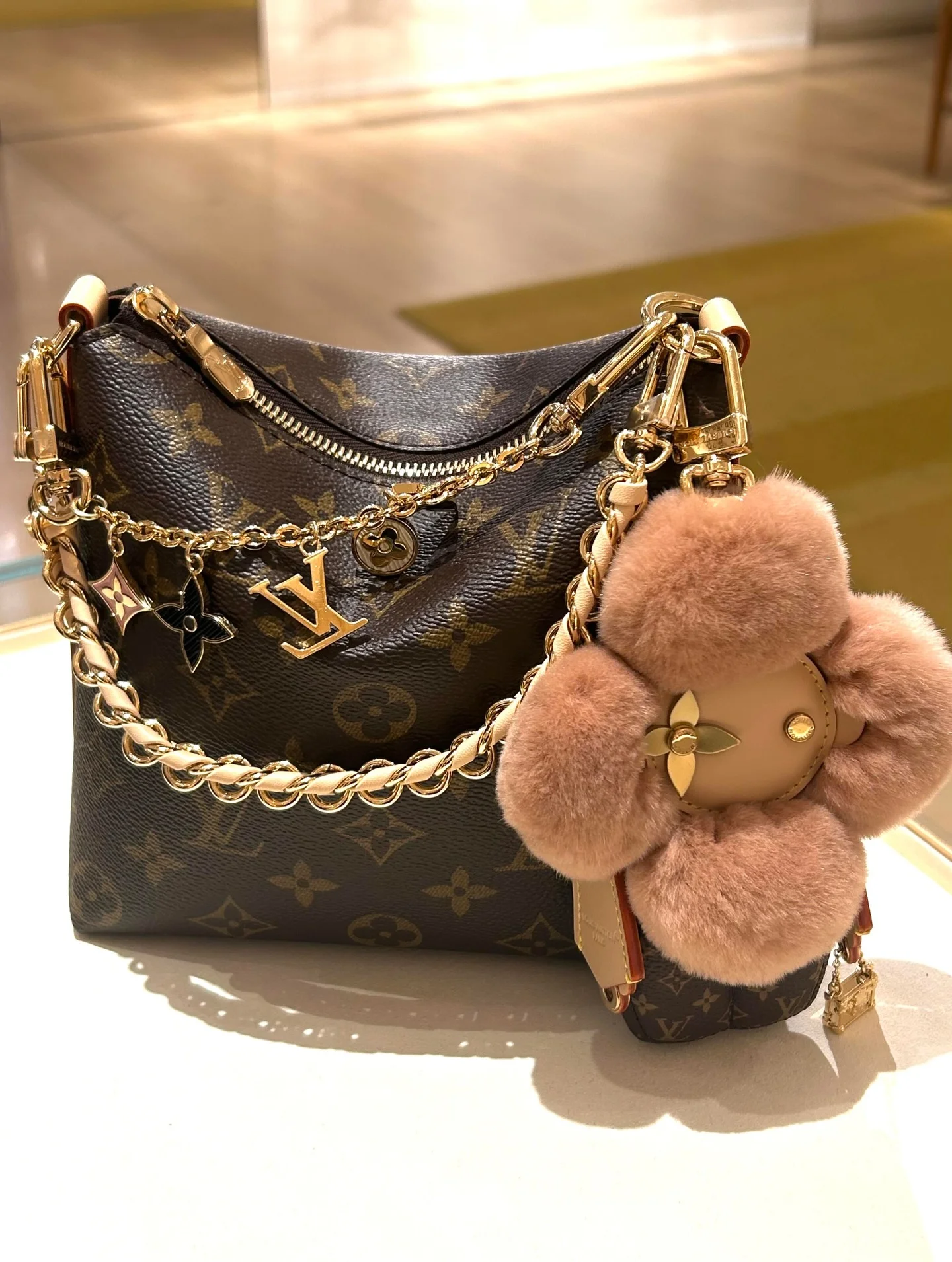 louis vuitton multipass bag guide